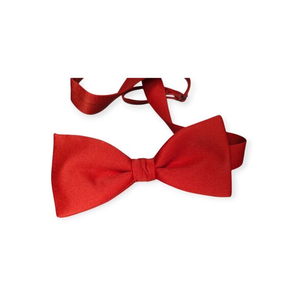 Mel Howard Red Men's Bow Tie in Original Box - Picture 3 of 4